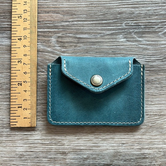 Portland Leather Crossbody Tote + Matching card holder - Picture 13 of 14